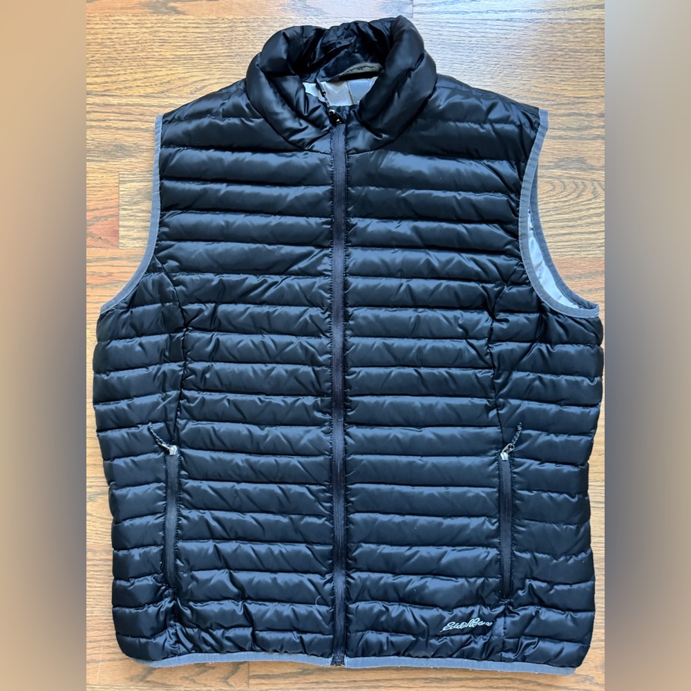 Eddie Bauer Puffer Vest, 700 Down, Black, Large, Pre-owned, Excellent Condition.